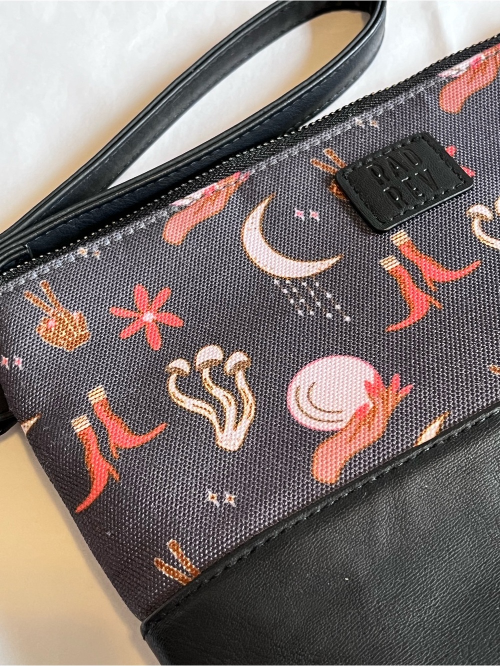 Rad Rev RARE Halloween Print wetbag Wristlet Zip Pouch Black Multicolor EUC